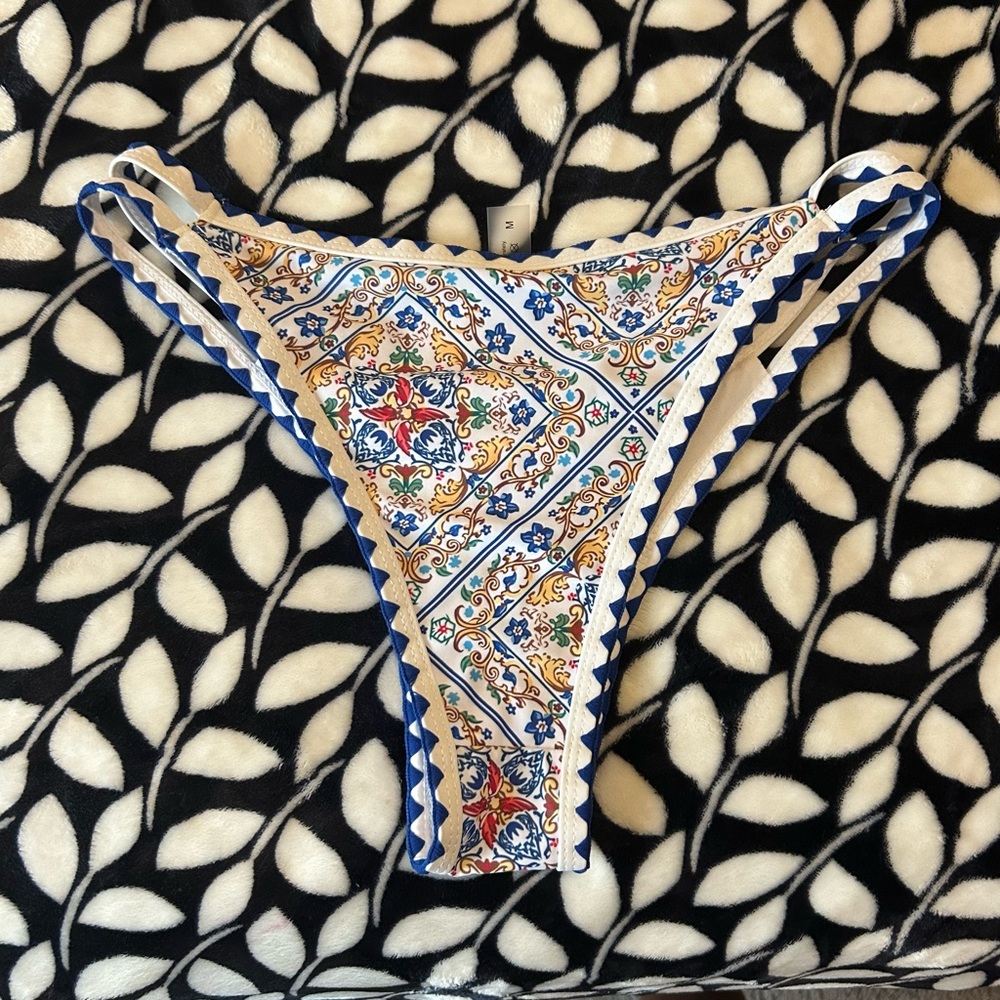 Colorful Patterned Bikini Bottom - Picture 4 of 4
